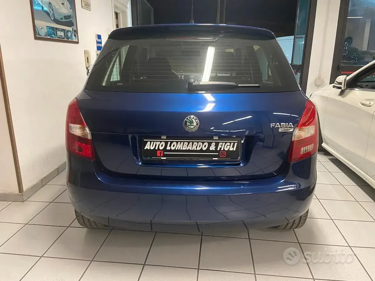 Usata Skoda Fabia Style 86 CV (63 kW) 2010 Blu Berlina