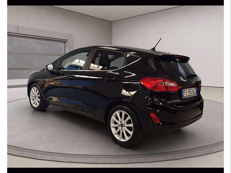 Begagnad Ford Fiesta 86 HK (63 kW) 2019 Svart Halvkombi