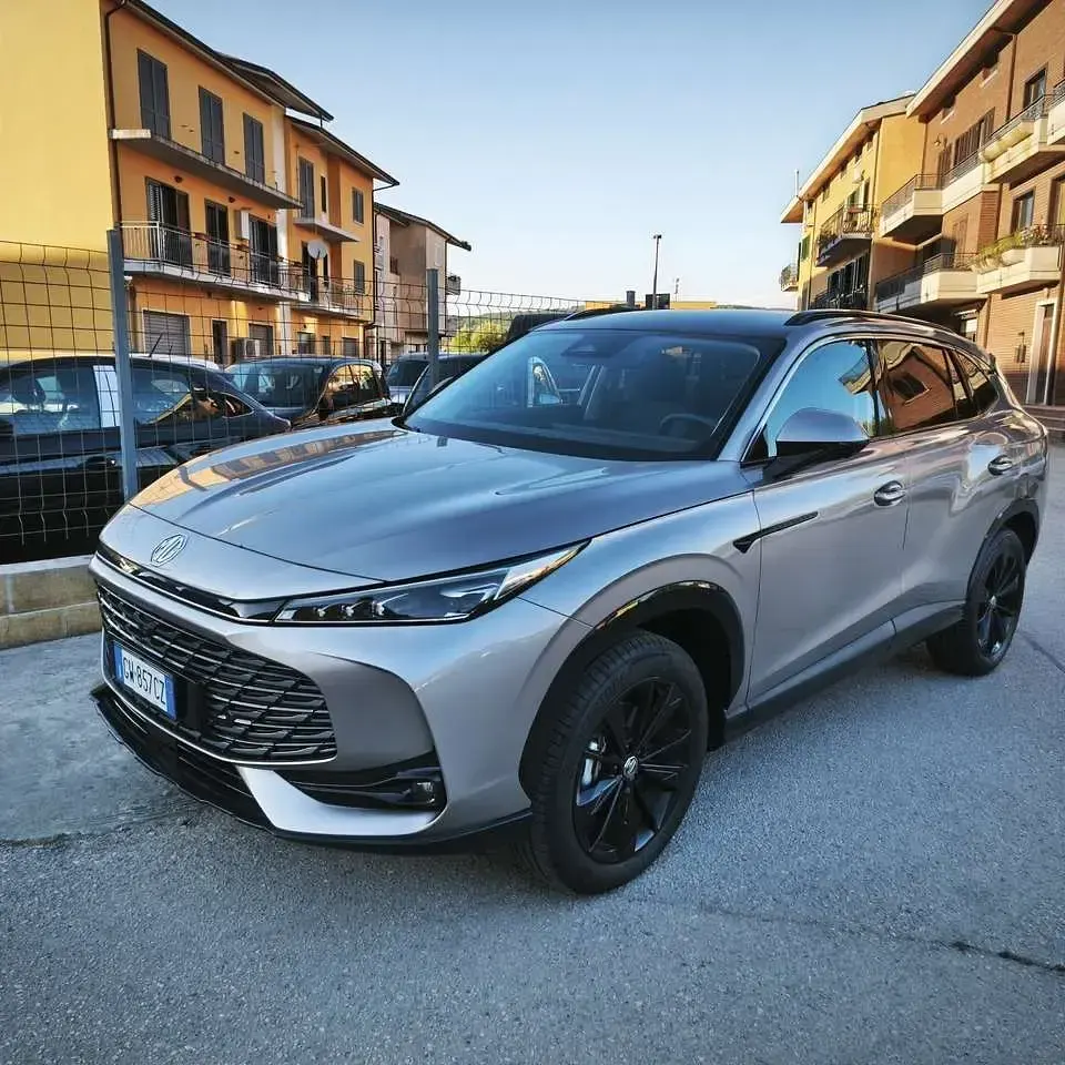 Usata MG HS Luxury 170 CV (125 kW) 2025 Marrone SUV