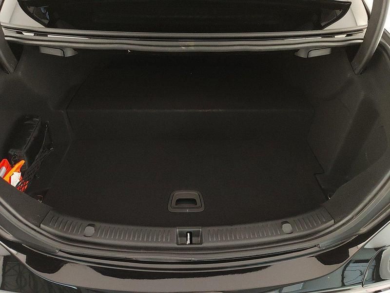 Usata Mercedes E300 Premium Plus 194 CV (142 kW) 2022 Nero Berlina