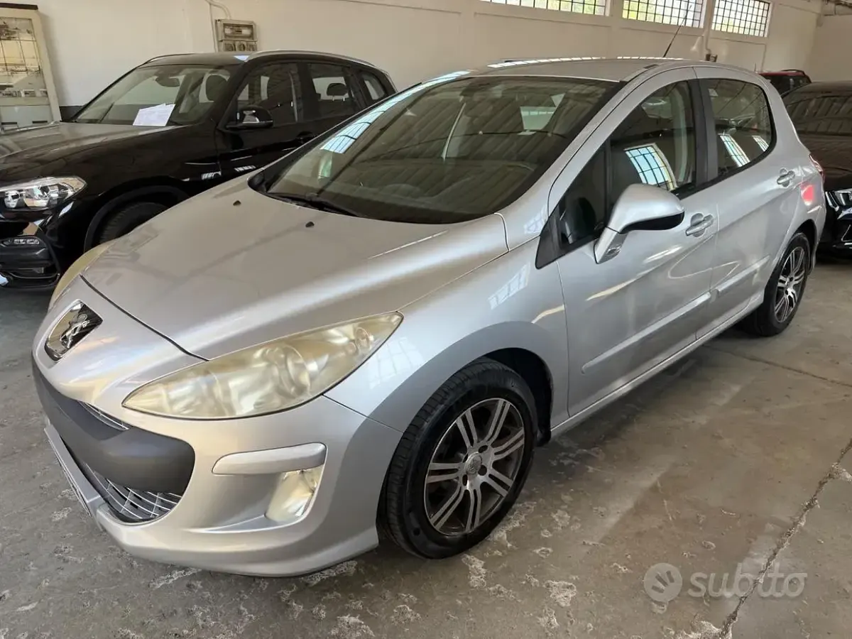 Usata Peugeot 308 Premium 120 CV (88 kW) 2008 Grigio Berlina