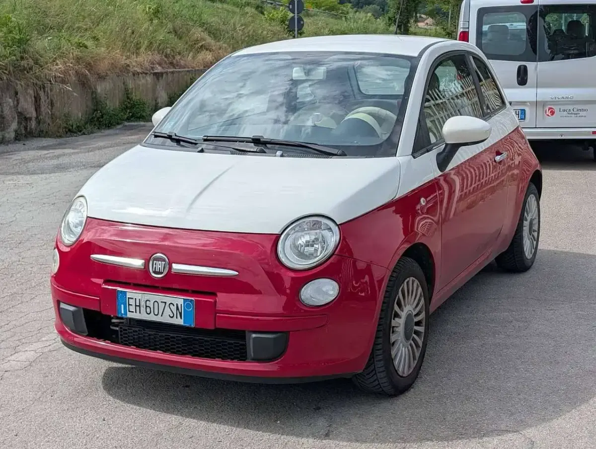 Usata Fiat 500 Lounge 69 CV (50 kW) 2011 Rosso Utilitaria