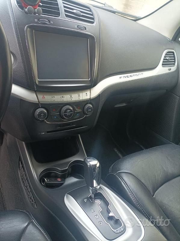 Usata Fiat Freemont 170 CV (125 kW) 2012 Nero SUV