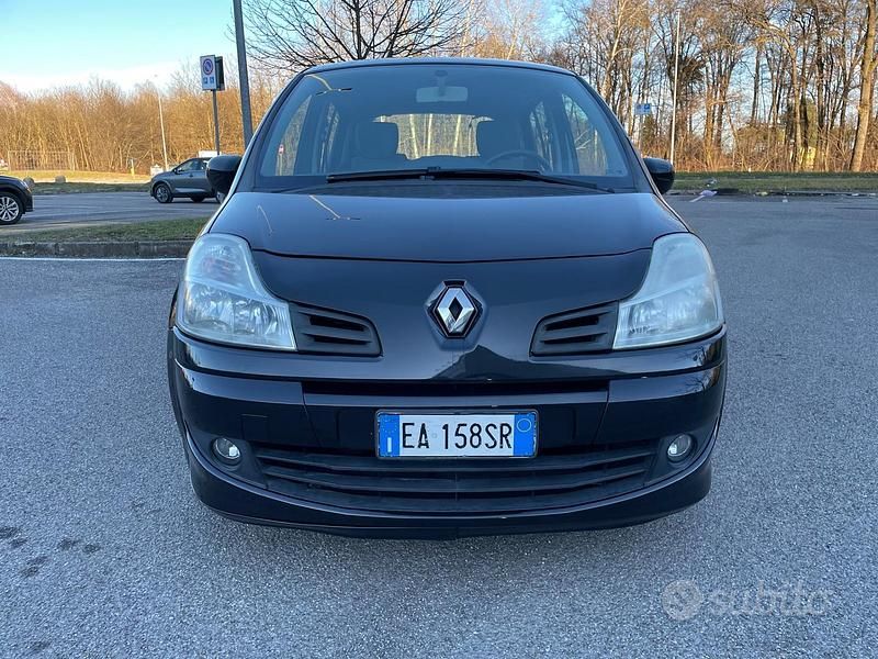 Usata Renault Modus Dynamique 75 CV (55 kW) 2010 Nero Monovolume