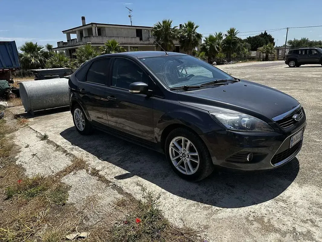 Usata Ford Focus Titanium 109 CV (80 kW) 2008 Berlina