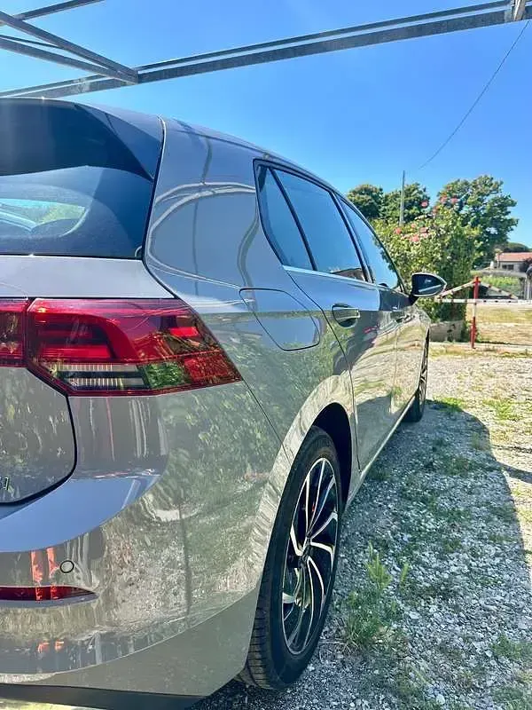 Usata VW Golf VIII Style 150 CV (110 kW) 2020 Grigio Berlina