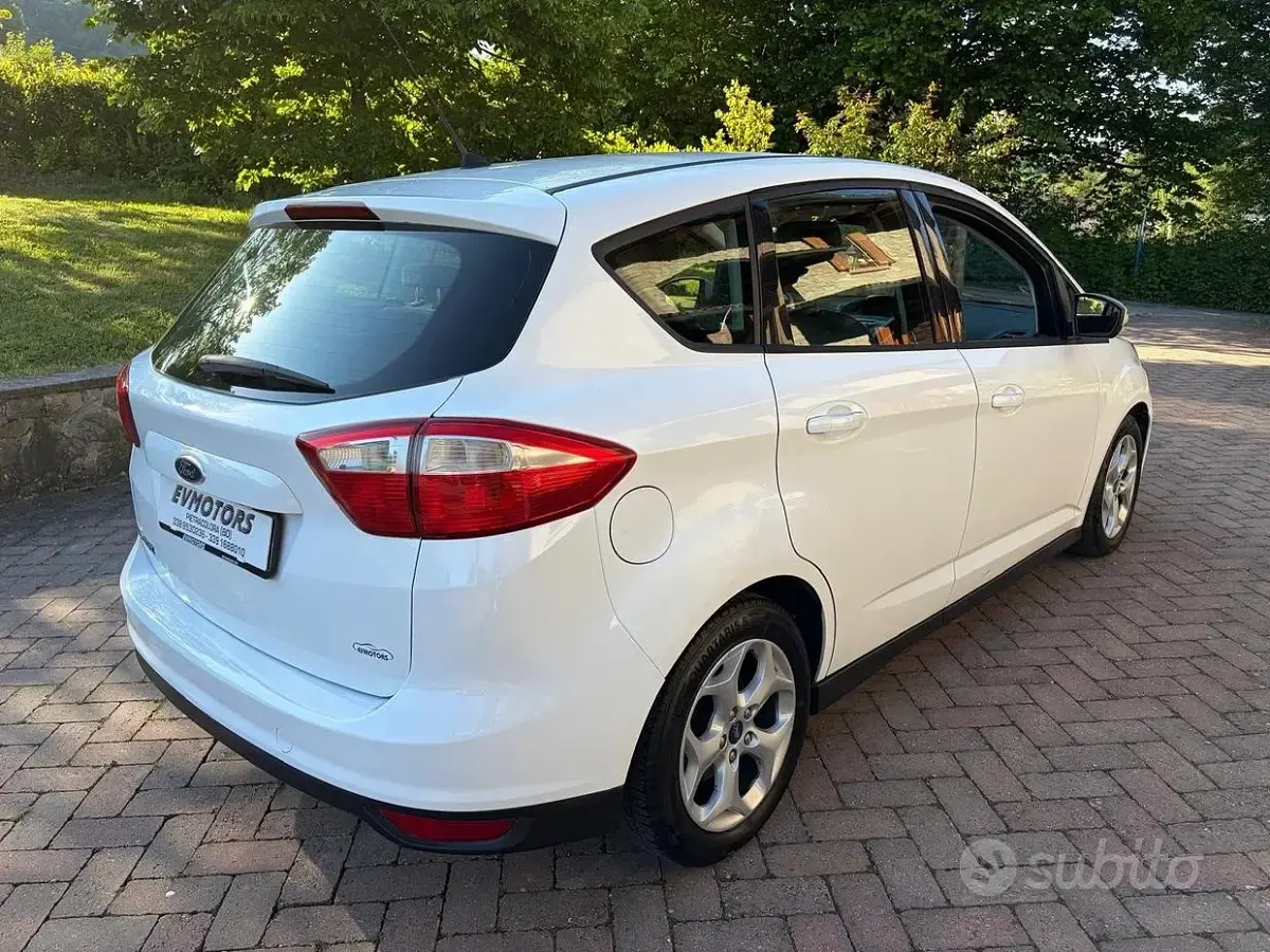 Usata Ford C-MAX Titanium 115 CV (84 kW) 2012 Bianco Monovolume