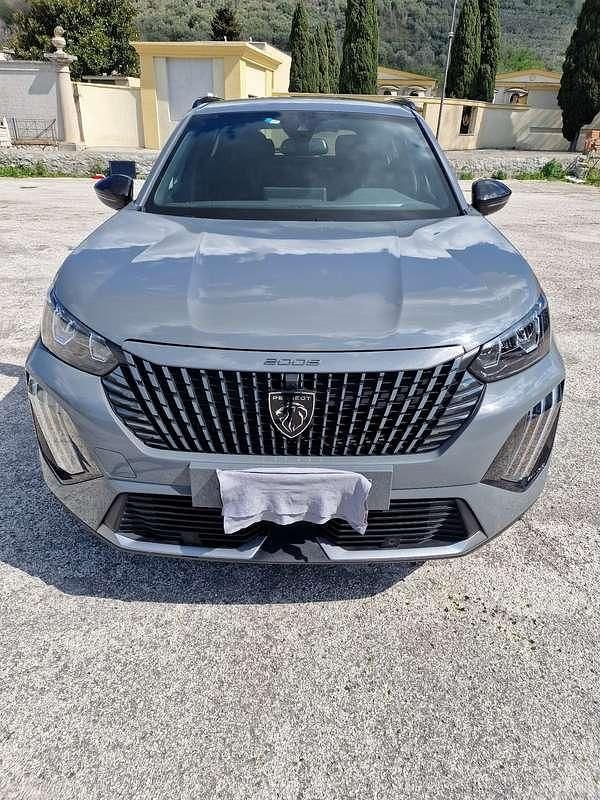 Usata Peugeot 2008 Allure 101 CV (74 kW) 2023 SUV