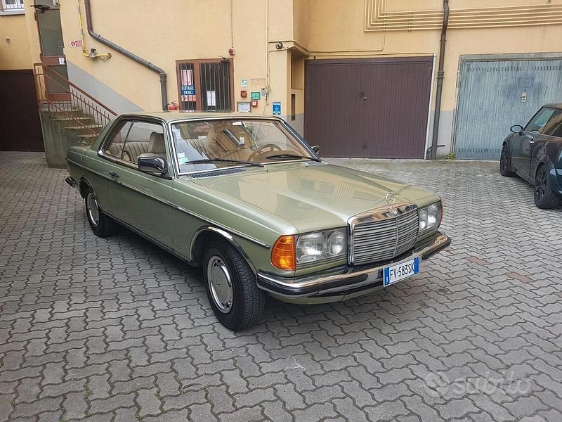 Usata Mercedes C230 1970 Verde Coupé