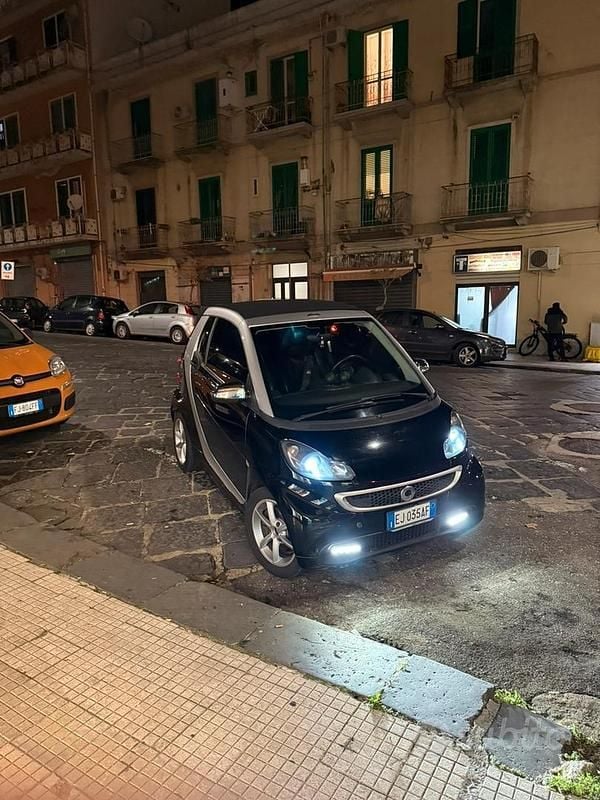 Usata 2011 Smart ForTwo Cabrio Cabrio | 6700 € (Cara) - Immagine 1/4