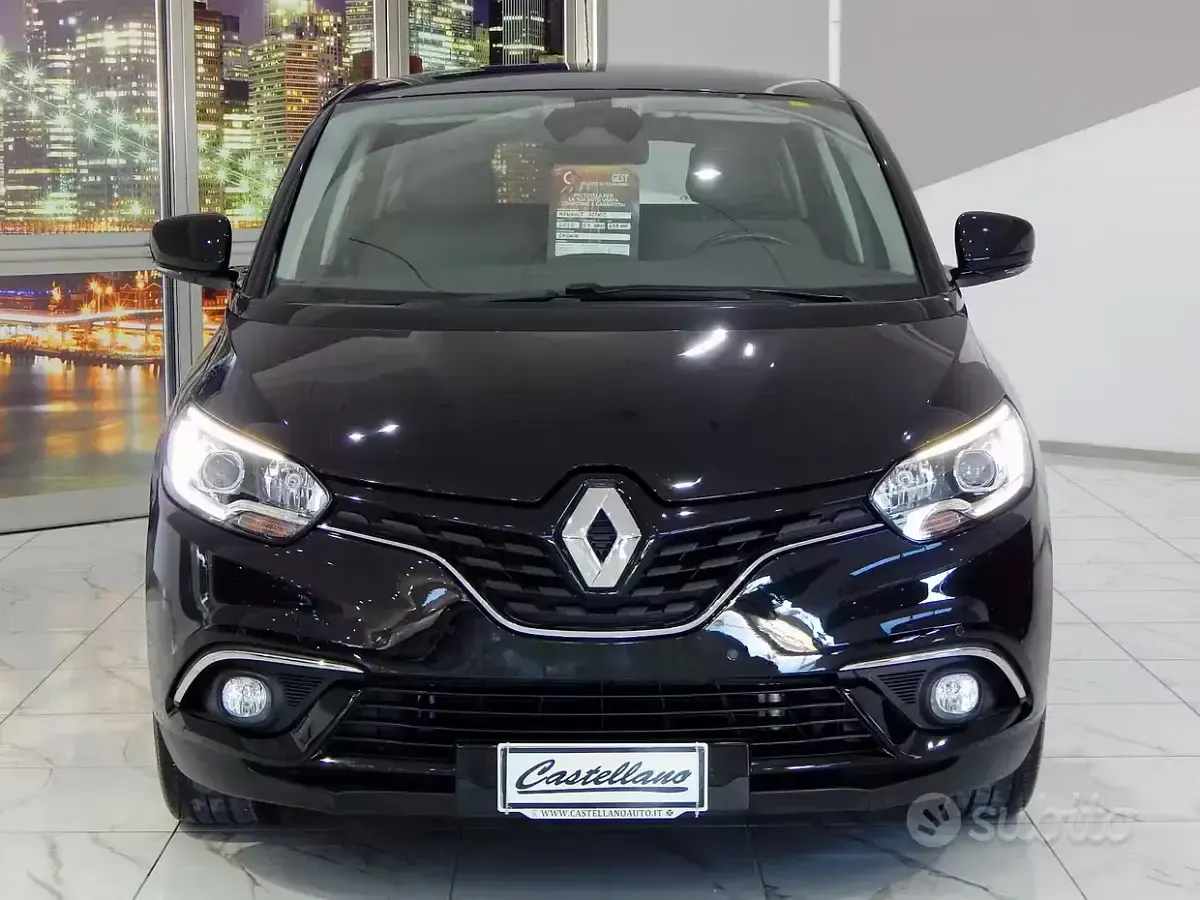 Usata Renault Scénic Business 120 CV (88 kW) 2020 Nero Monovolume