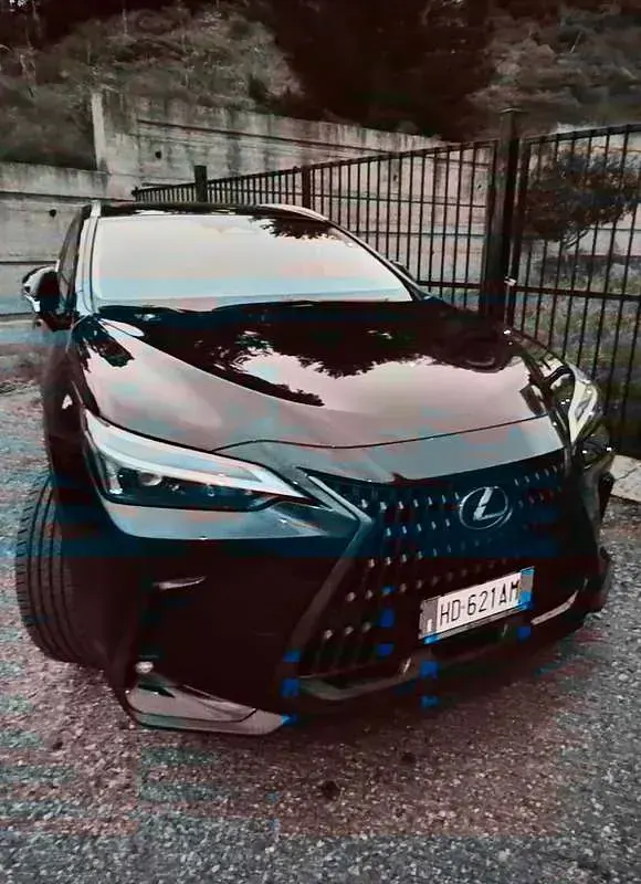 Usata Lexus NX450h+ Luxury Line 185 CV (136 kW) 2026 Nero SUV