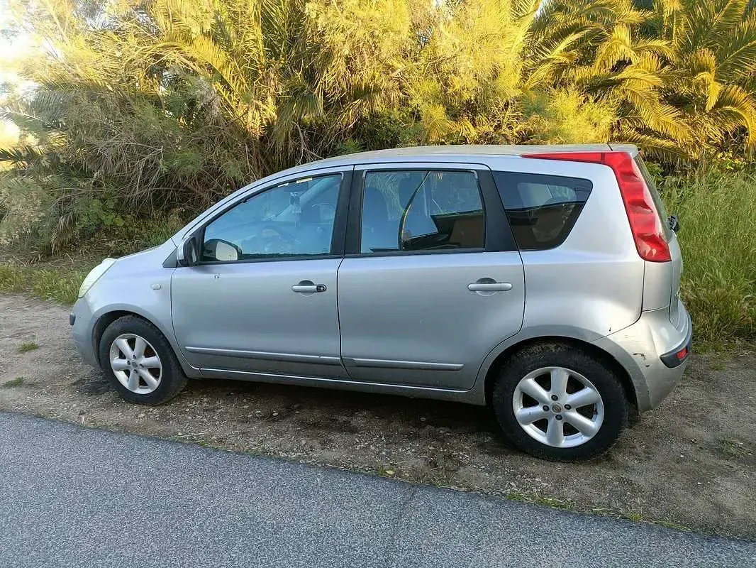 Usata Nissan Note Visia 88 CV (64 kW) 2006 Utilitaria