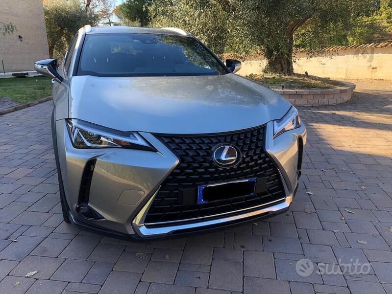 Usata 2019 Lexus UX SUV | 19.500 € (Molto cara) - Immagine 1/4
