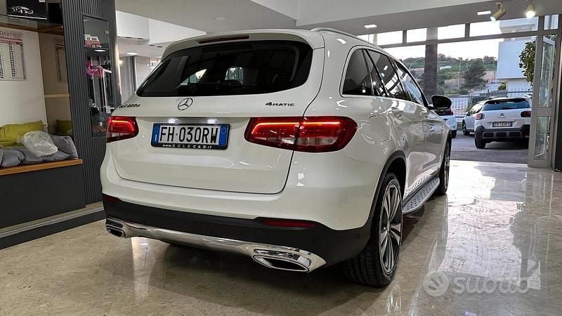 Usata Mercedes GLC220 Exclusive 169 CV (124 kW) 2017 Bianco Station wagon