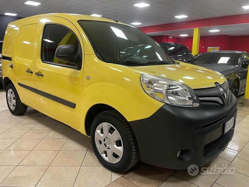 Usata Renault Kangoo 110 CV (80 kW) 2019 Giallo Monovolume