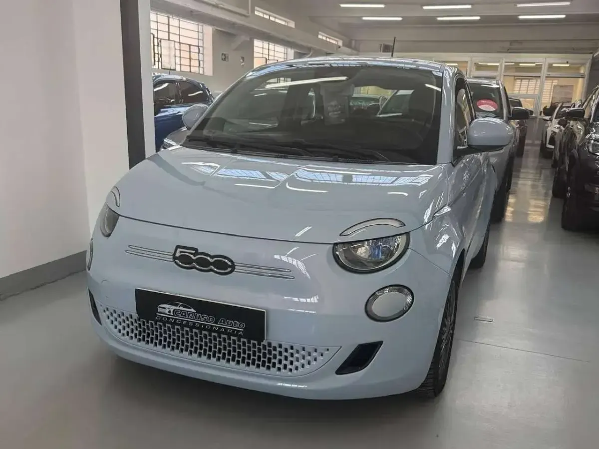 Usata Fiat 500e Icon 42 kW (58 CV) 2020 Blu/azzurro Utilitaria