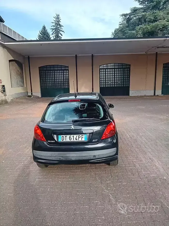 Usata Peugeot 207 95 CV (69 kW) 2009 Berlina