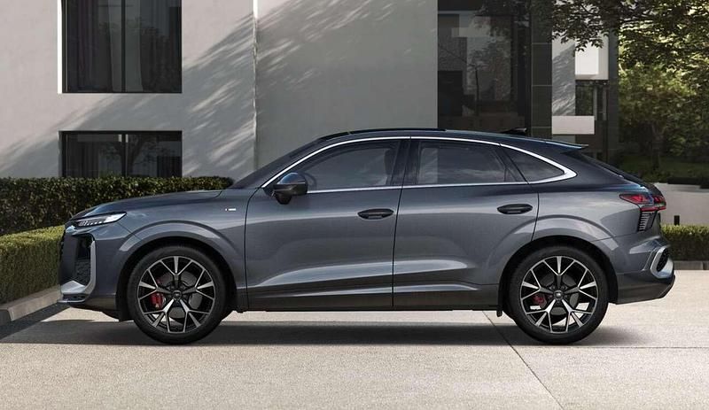 Nuova Audi Q3 Sportback Ambiente 150 CV (110 kW) 2026 Grigio daytona SUV