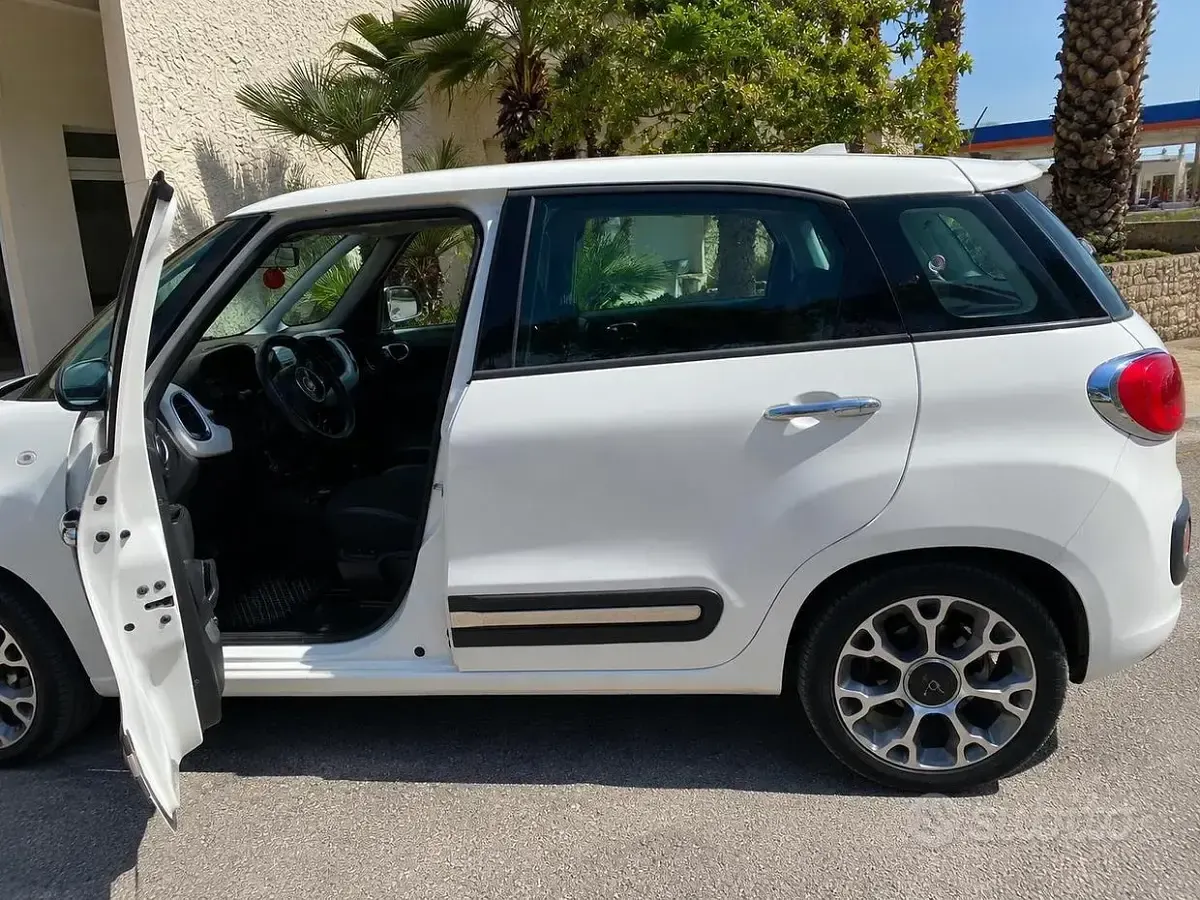 Usata Fiat 500L Pop Star 85 CV (62 kW) 2013 Bianco Monovolume