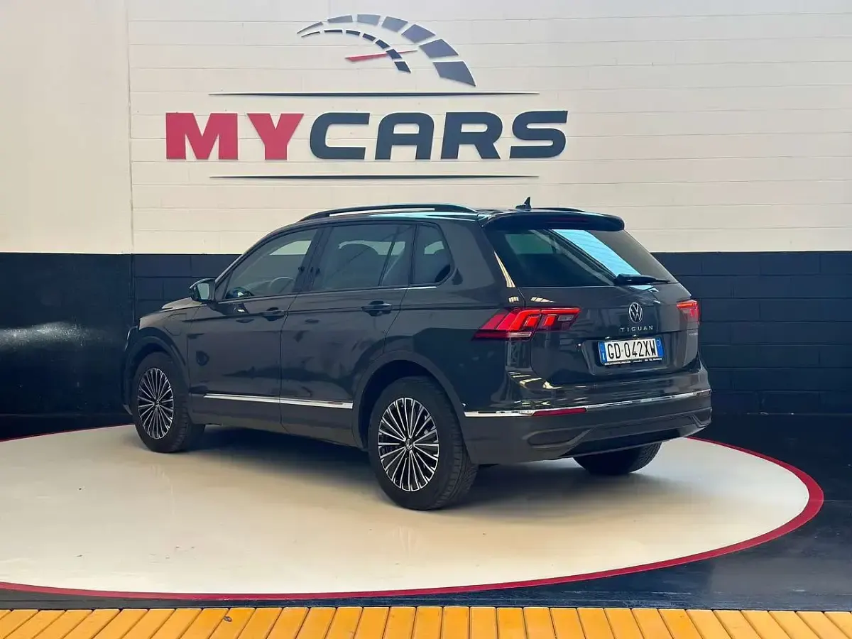 Usata VW Tiguan 150 CV (110 kW) 2021 Grigio SUV