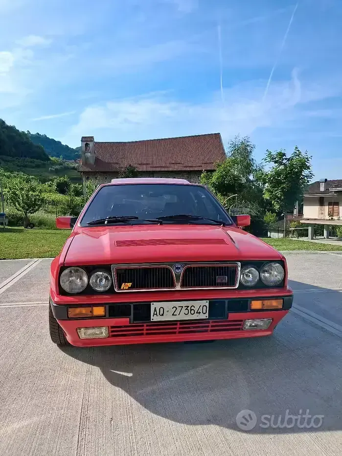 Usata Lancia Delta 196 CV (144 kW) 1990 Rosso Utilitaria
