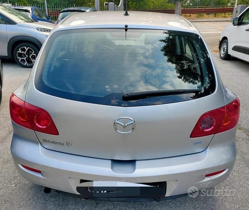 Usata Mazda 3 105 CV (77 kW) 2004 Grigio Berlina
