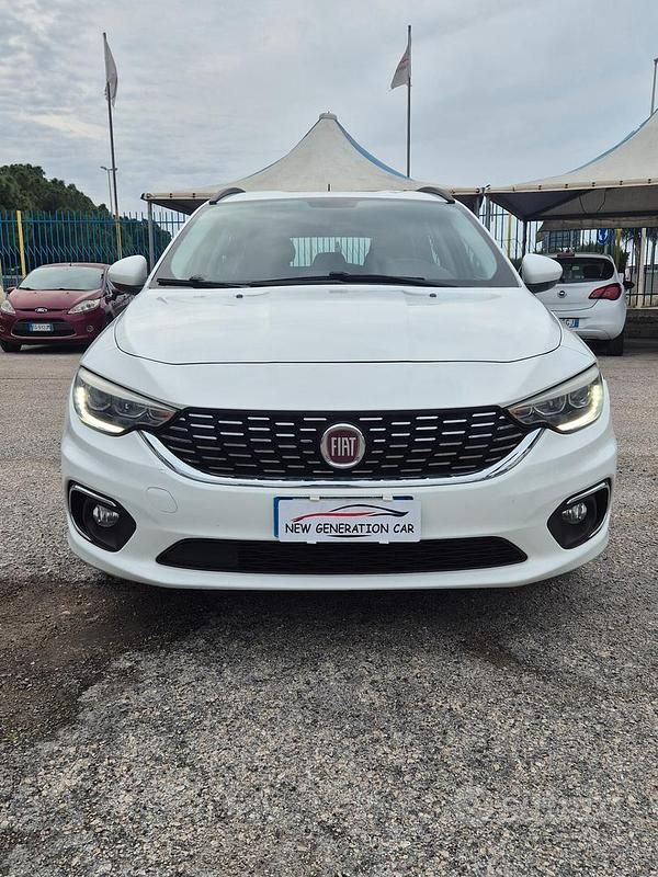 Usata Fiat Tipo Lounge 119 CV (87 kW) 2017 Bianco Station wagon