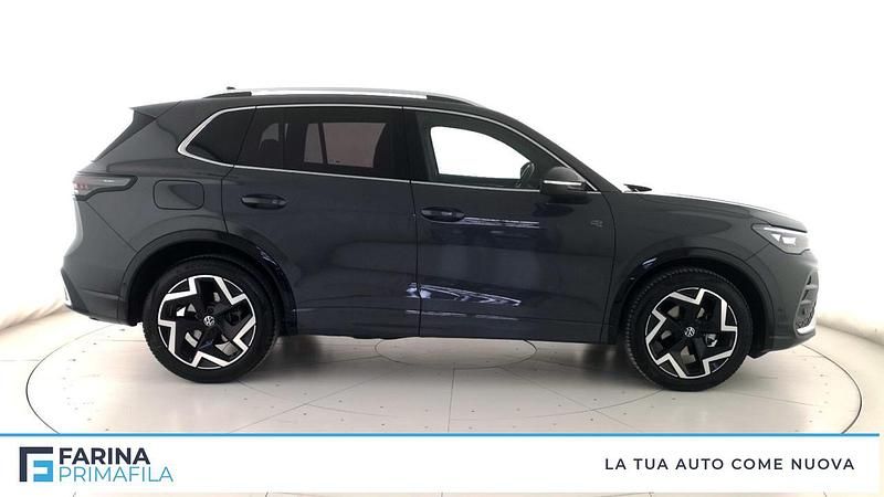 Usata VW Tiguan R-line 149 CV (109 kW) 2024 Grigio SUV