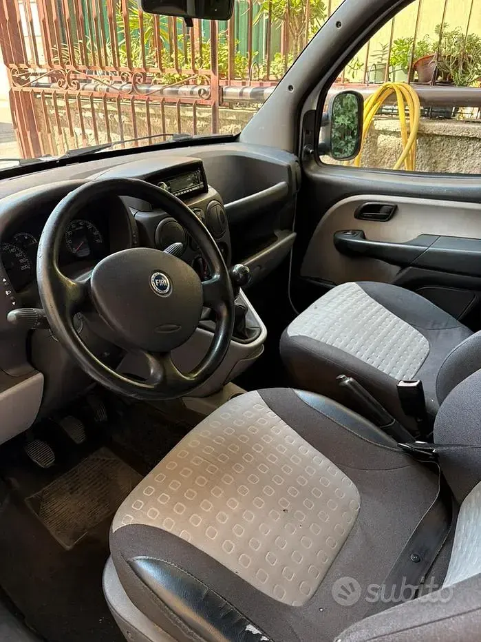 Usata Fiat Doblò 120 CV (88 kW) 2006 Bianco Monovolume