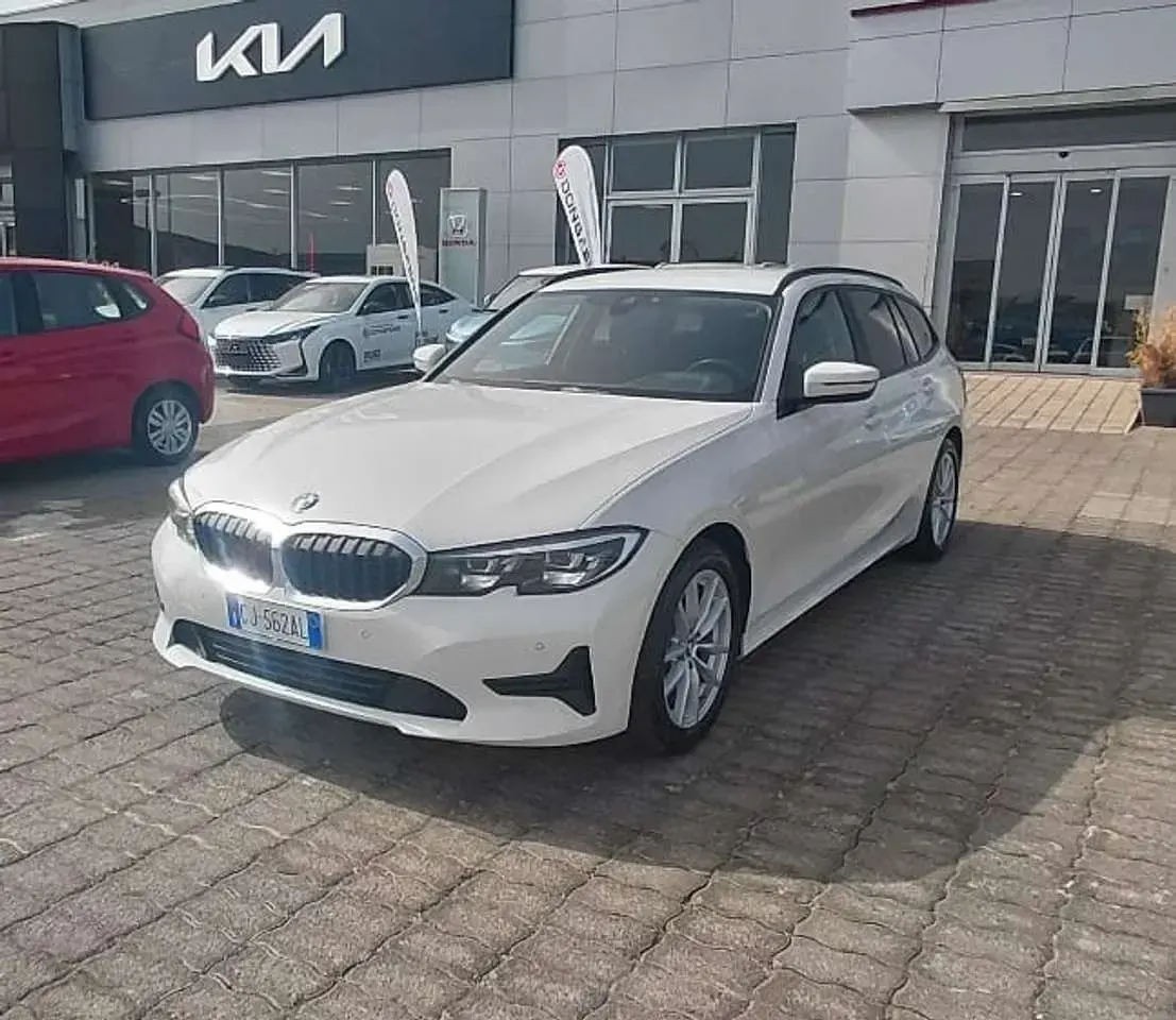 Usata BMW 318 Advantage 150 CV (110 kW) 2022 Other Station wagon