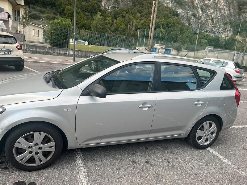 Usata Kia Ceed 90 CV (66 kW) 2010 Utilitaria