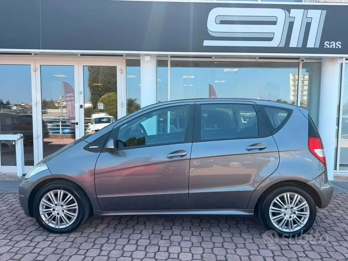 Usata Mercedes A160 Elegance 82 CV (60 kW) 2008 Grigio Berlina