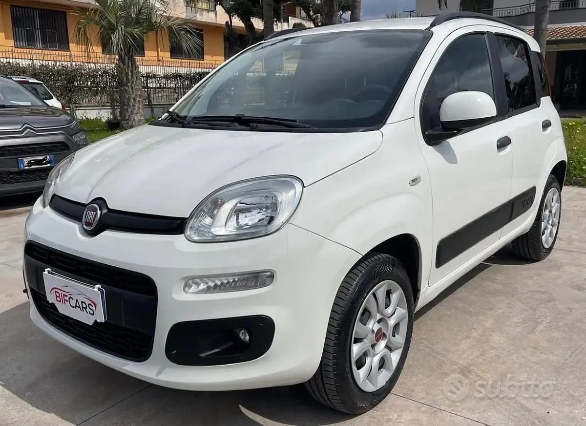 Usata Fiat Panda 4x4 Pop 84 CV (61 kW) 2019 Bianco Utilitaria