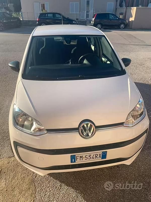Usata VW up! 60 CV (44 kW) 2018 Bianco Utilitaria