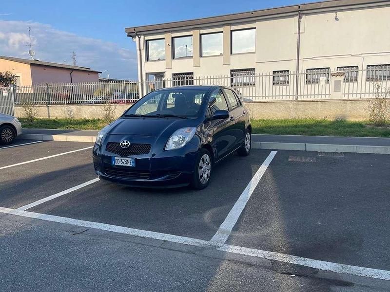 Usata Toyota Yaris 87 CV (63 kW) 2005 Utilitaria