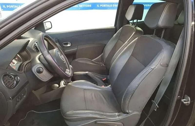 Usata Renault Clio II LE 75 CV (55 kW) 2008 Nero Berlina