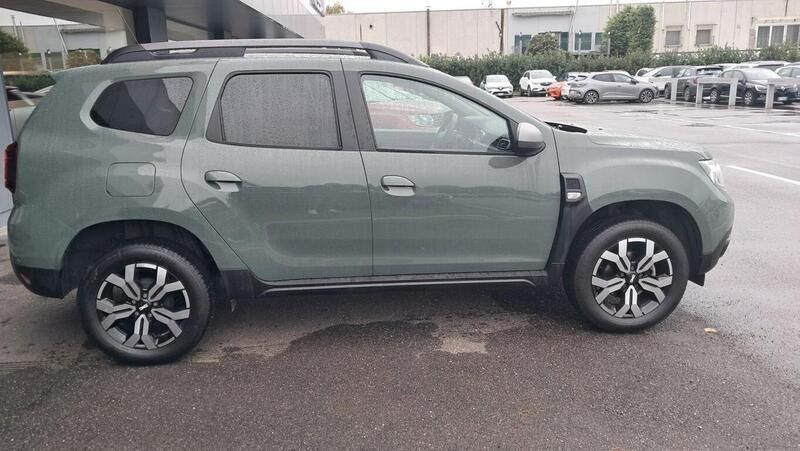 Usata Dacia Duster Journey 150 CV (110 kW) 2023 Verde SUV