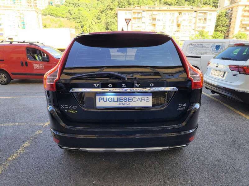 Usata Volvo XC60 Momentum 181 CV (133 kW) 2015 Nero SUV