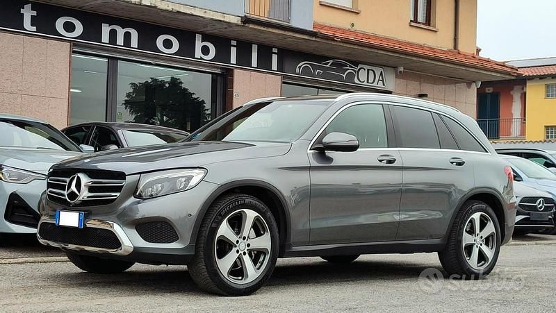 Usata Mercedes GLC250 204 CV (150 kW) 2016 Grigio SUV