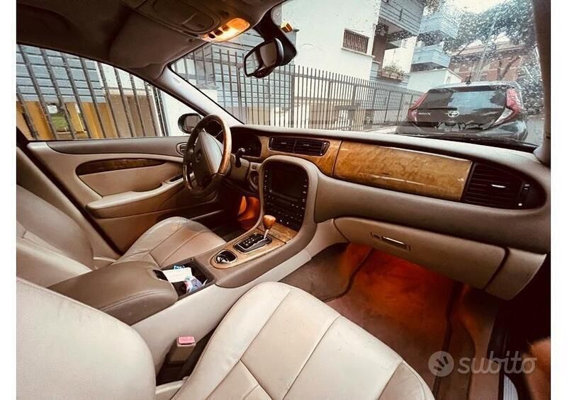 Usata Jaguar S-Type S 238 CV (175 kW) 2004 Verde Berlina