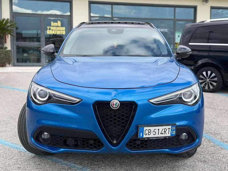 Usata Alfa Romeo Stelvio Ti 190 CV (139 kW) 2020 Blu/azzurro SUV