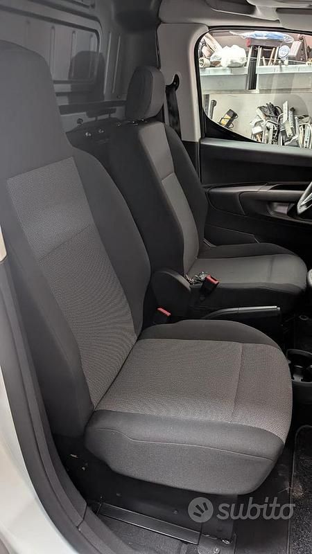 Usata Opel Combo S 100 CV (73 kW) 2023 Bianco Berlina