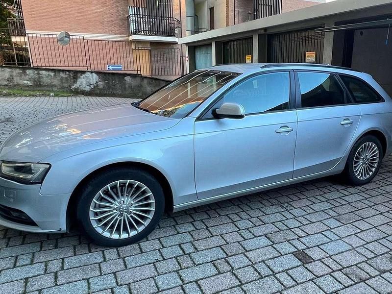 Grigio Usata 2014 Audi A4 Ambiente Station wagon | 8500 € (Buon prezzo) - Immagine 1/4