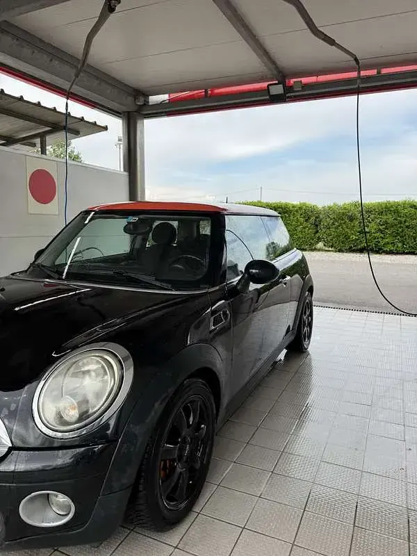 Begagnad Mini Cooper D 110 HK (80 kW) 2010 Halvkombi