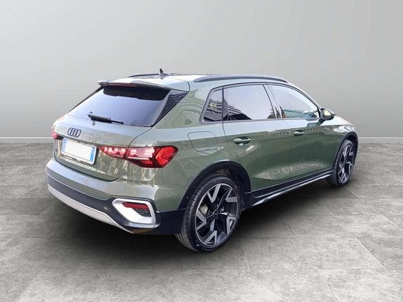 Usata Audi A3 150 CV (110 kW) 2024 Verde distretto metallizzato SUV