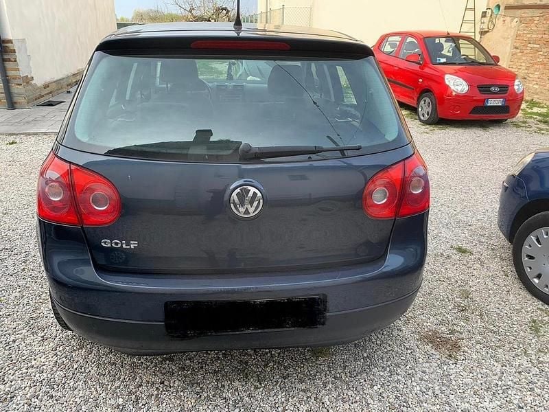Usata VW Golf V Comfortline 101 CV (74 kW) 2007 Nero Berlina