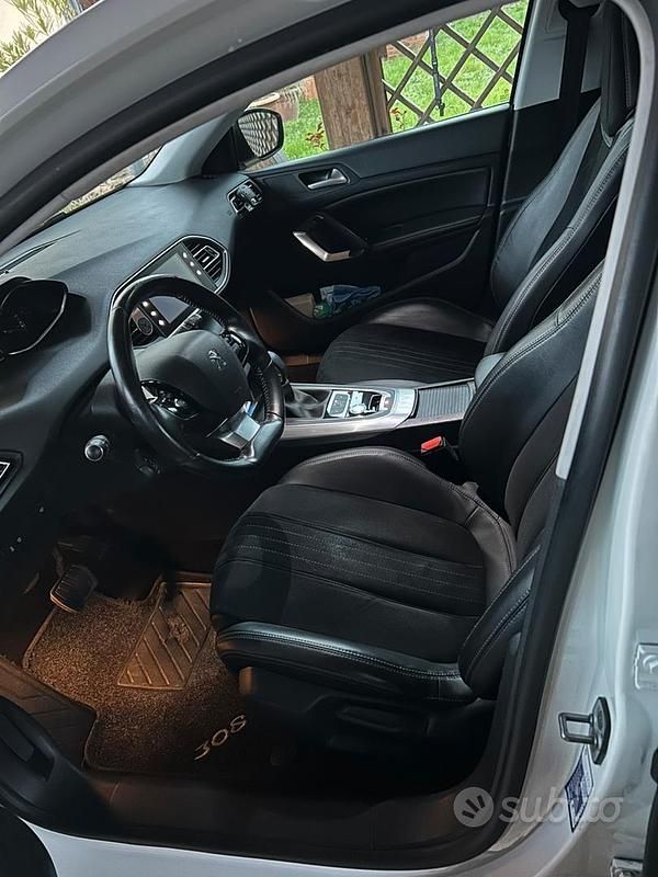 Usata Peugeot 308 Allure 120 CV (88 kW) 2015 Bianco Berlina