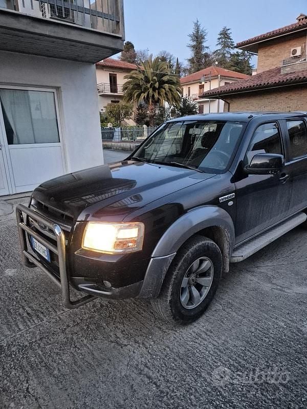 Usata Ford Ranger 143 CV (105 kW) 2009 Nero Pick-up