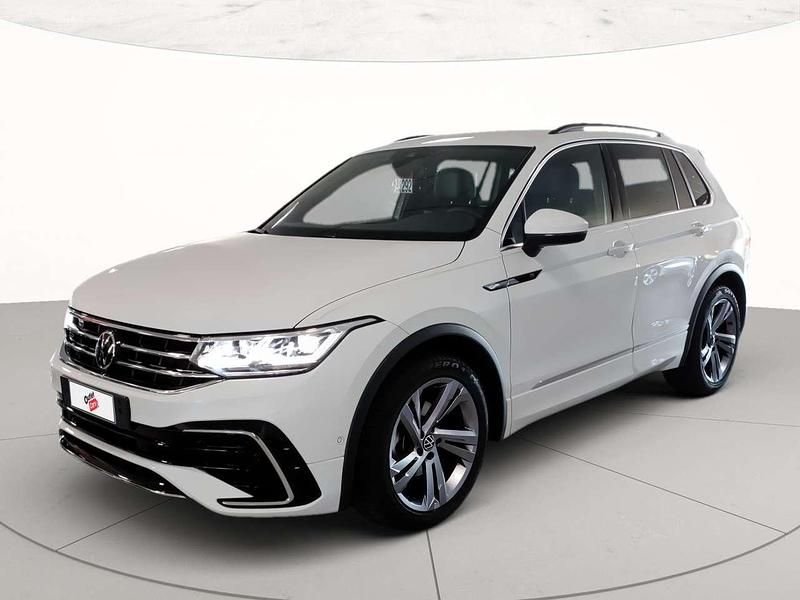 Usata VW Tiguan R-line 150 CV (110 kW) 2023 Pure white SUV
